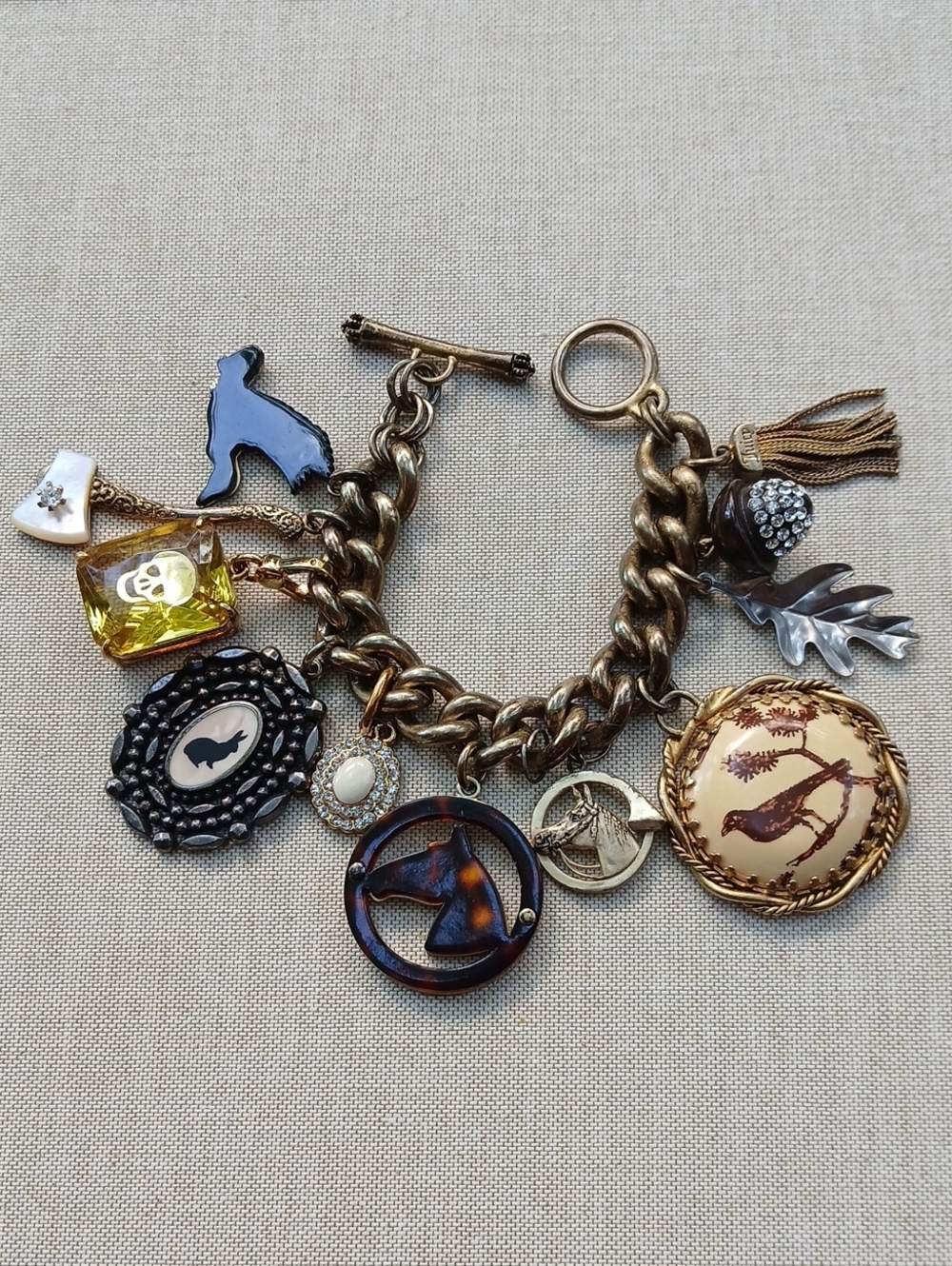 Vintage Juicy Couture Autumn Nature Inspired Gold Tone Chunky Charm Bracelet
